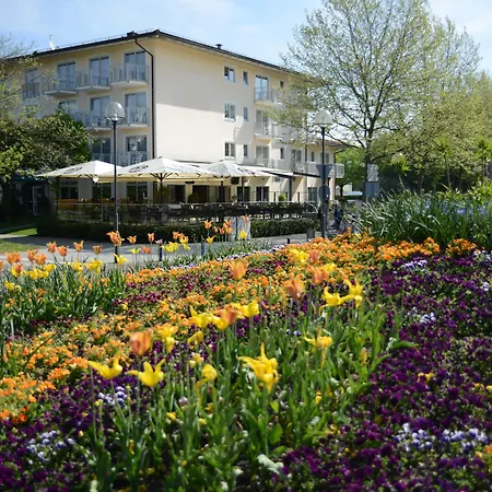 Dein Franz - Bistro, Kaffeebar & Outdoor-lounge -