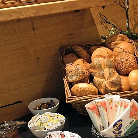 Dein Franz - Bistro, Kaffeebar & Outdoor-lounge - 3* 바트푸징