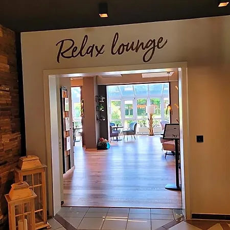 Dein Franz - Bistro, Kaffeebar & Outdoor-lounge - 호텔 3*
