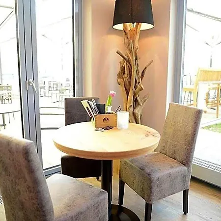 Dein Franz - Bistro, Kaffeebar & Outdoor-lounge -